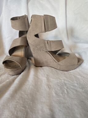Madden Girl Taupe Suede Strappy Wedge Sandals